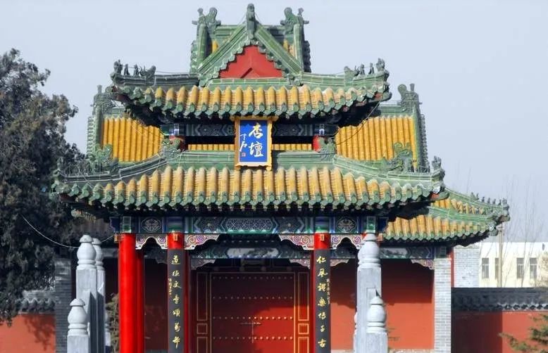 【我家门前有条河】藏不住了！初夏必须去打卡的“森林小城”，有着最让人向往的生活！