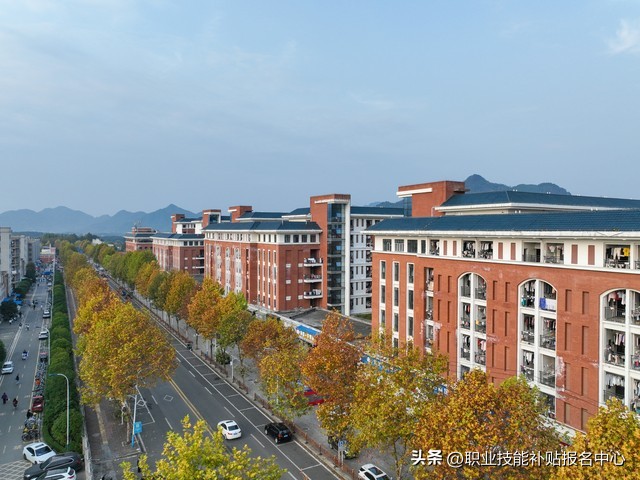 普通人不知道的年入千万赚钱行业,揭秘5个最适合普通人的赚钱行业