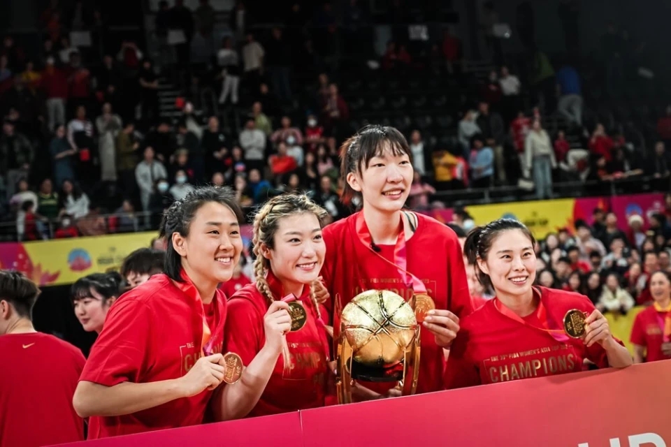 亚洲杯李梦共得多少奖金,女篮亚洲杯奖金李月汝有份吗