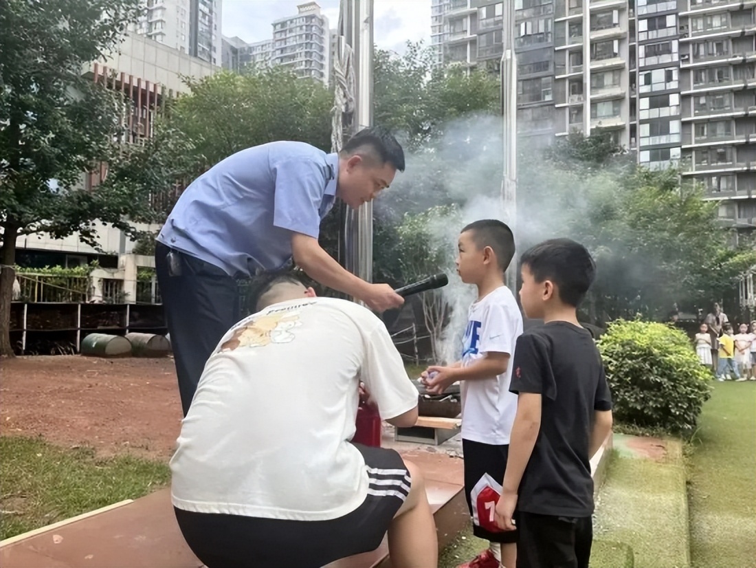 万婴幼儿园普惠性,婴幼儿教育发展规划