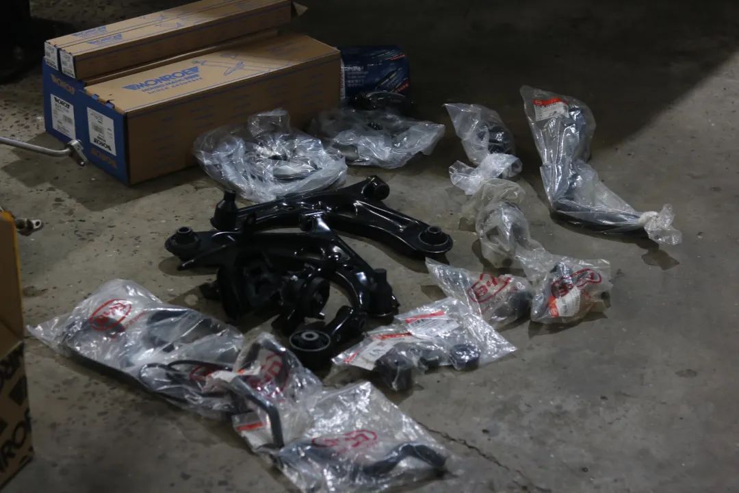 2010款比亚迪f0翻新案例,比亚迪f0全车翻新喷漆多少钱