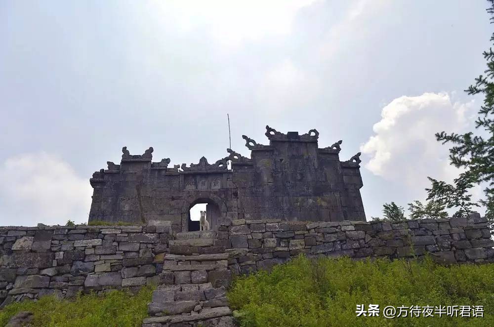 秭归古建筑像徽派风格,梦回三峡完整版