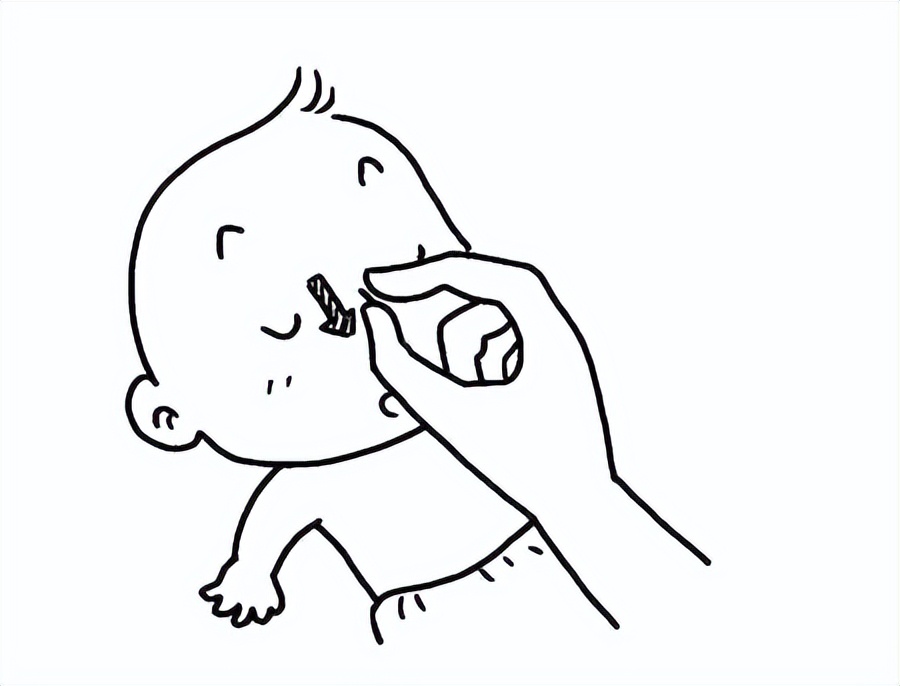 宝宝眼部分泌物多是喝奶粉“上火”？警惕泪囊炎