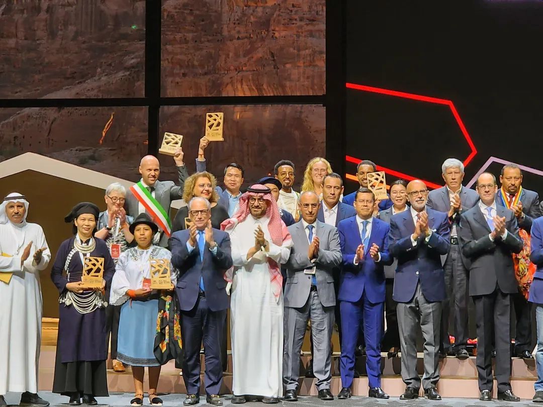 俺们村支书去联合国领奖啦！广西大寨村获颁“最佳旅游乡村”