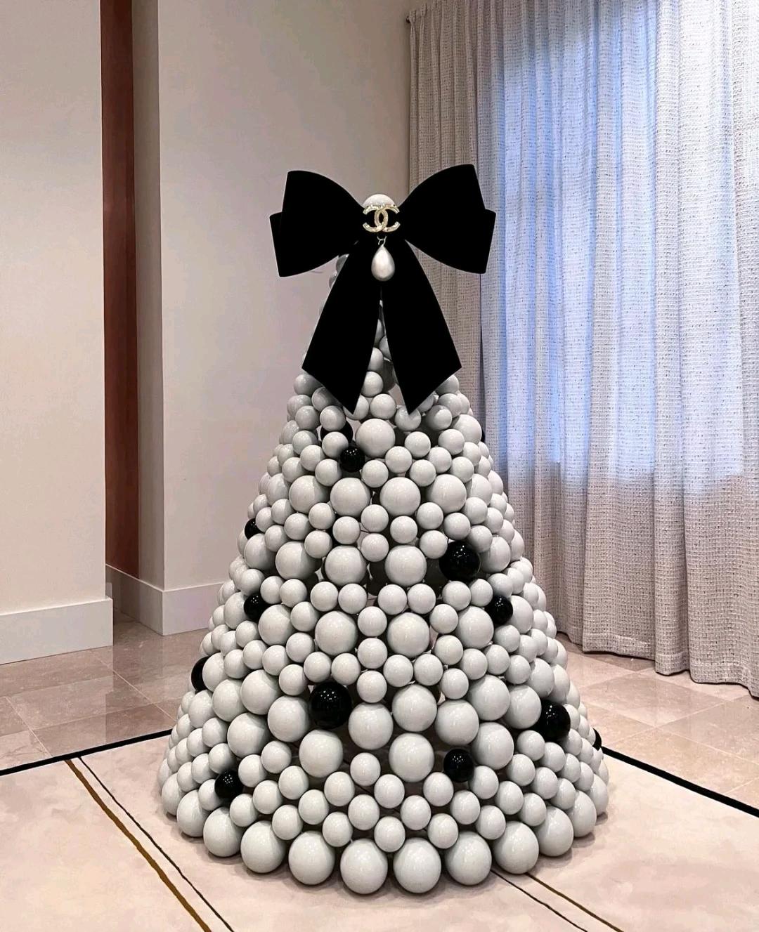 奢侈品秀场设计经典,奢侈品门店圣诞装扮