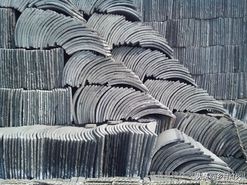 建房用沥青瓦和树脂瓦优点和缺点,沥青瓦和传统瓦的优缺点