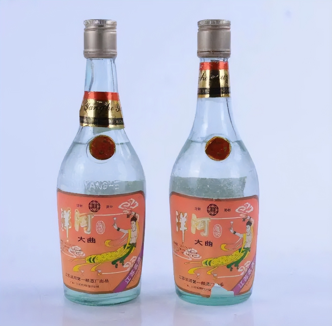 哪个品牌低端白酒最好喝,800元内公认十款口感最好的白酒