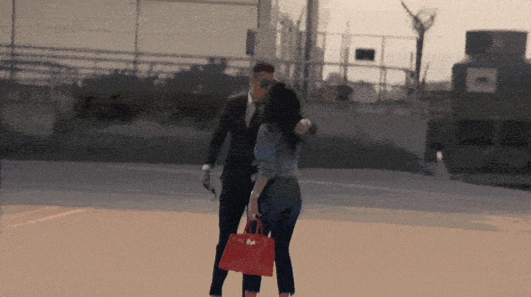 柜姐实现爱马仕自由，足球巨星C罗的女友可不只是个性感的*物尤**