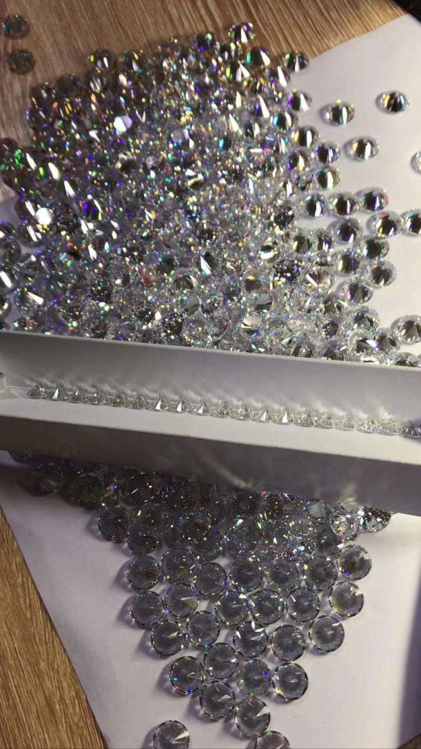 莫桑石和钻石普通人能分辨出来吗,人造钻石和莫桑石的区别