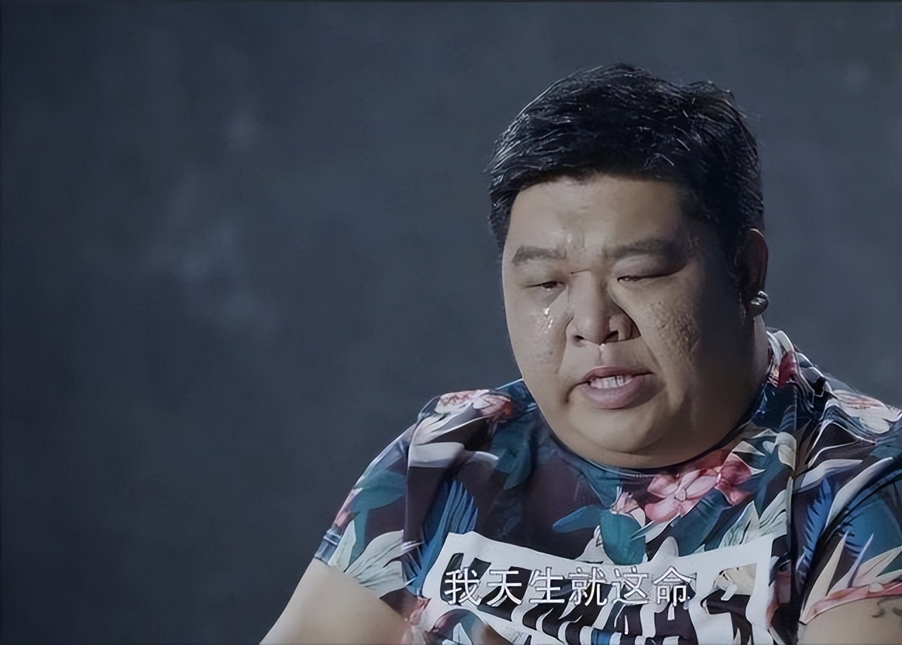 90后小伙一夜暴富2年前买了7套房,80后小伙创业失败经历