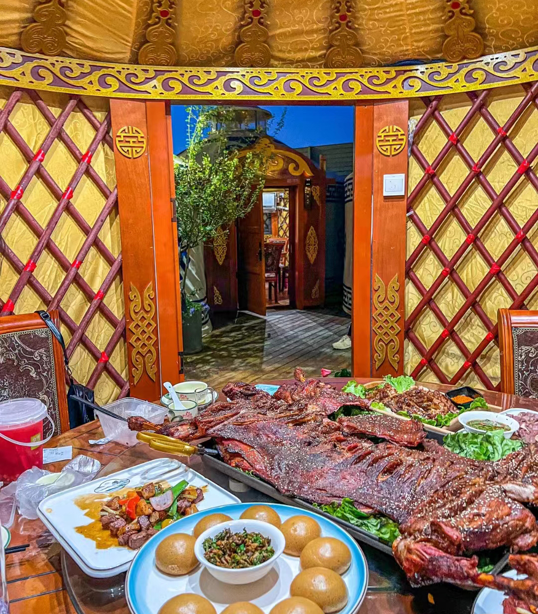 两只羊的寓意和象征,羊和凤凰什么寓意