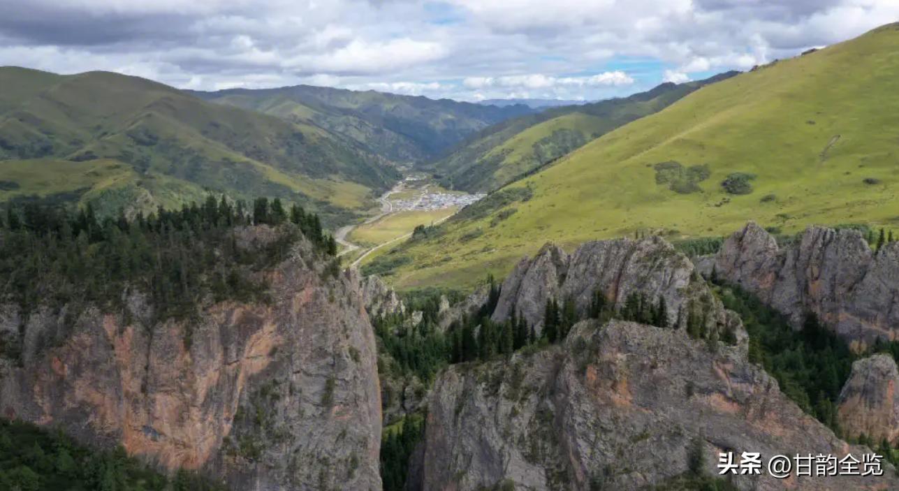 神秘则岔石林：峰峦叠嶂的自然画廊