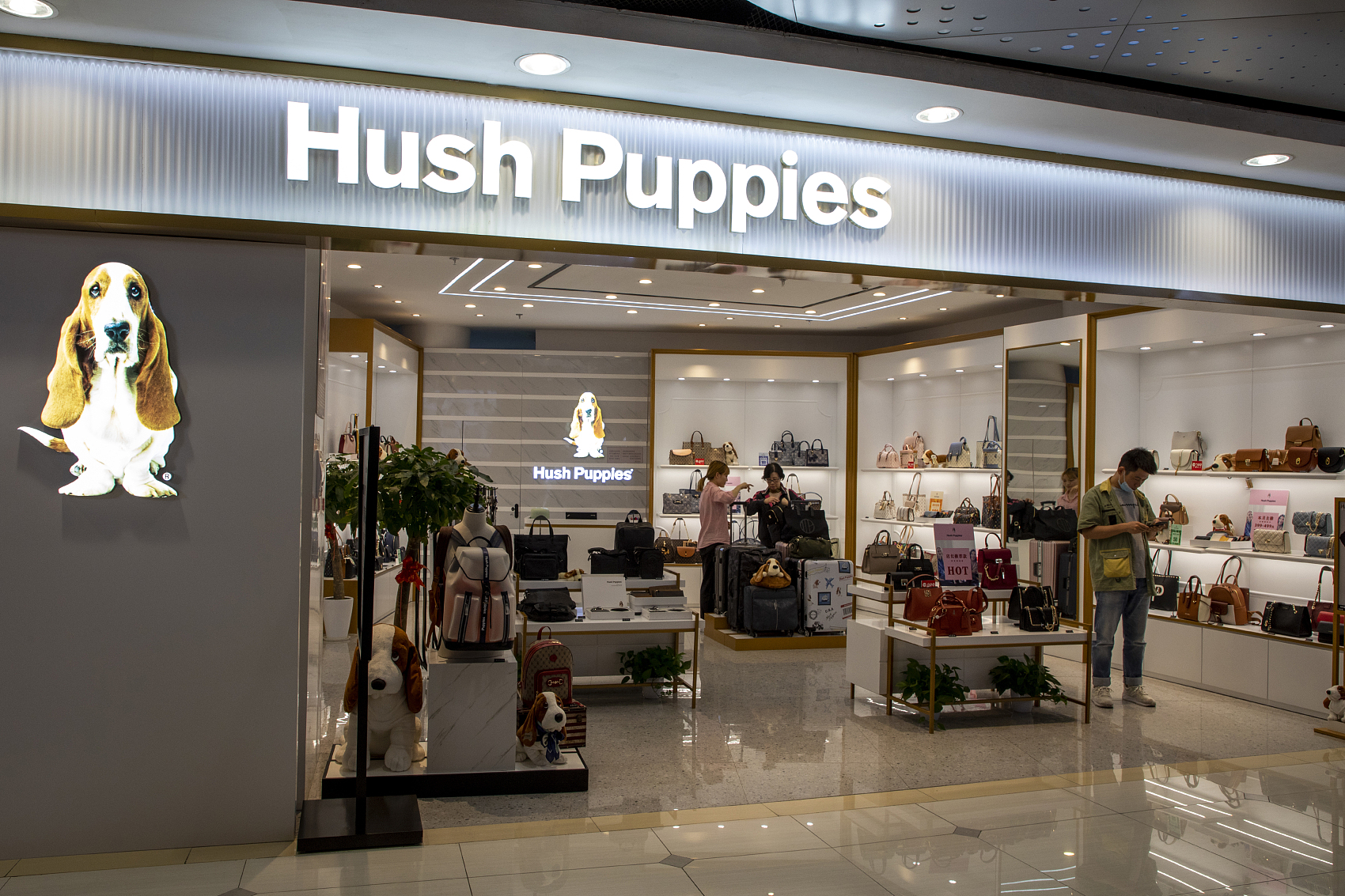 嘉曼服饰什么时候上市,嘉曼服饰库存尾货