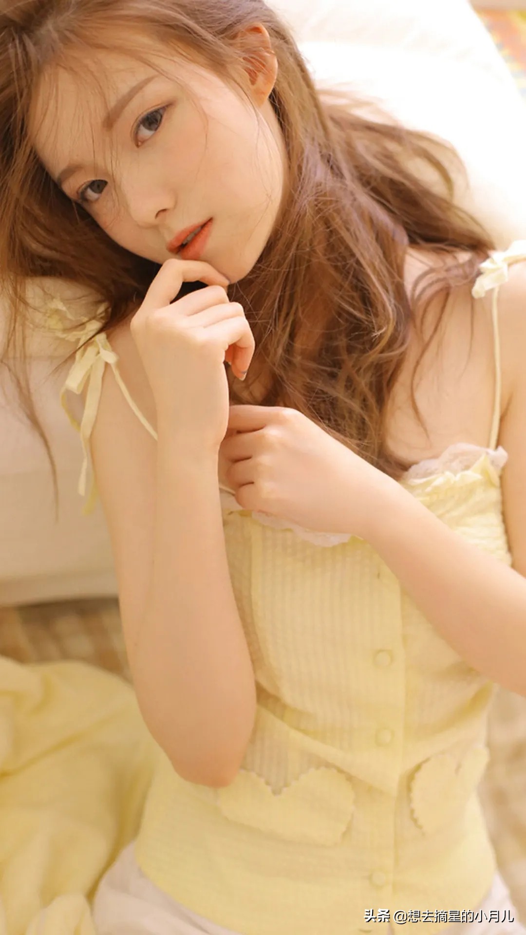 搞笑一刻:美女这波操作我还没见过,难道这样上车有什么说法?