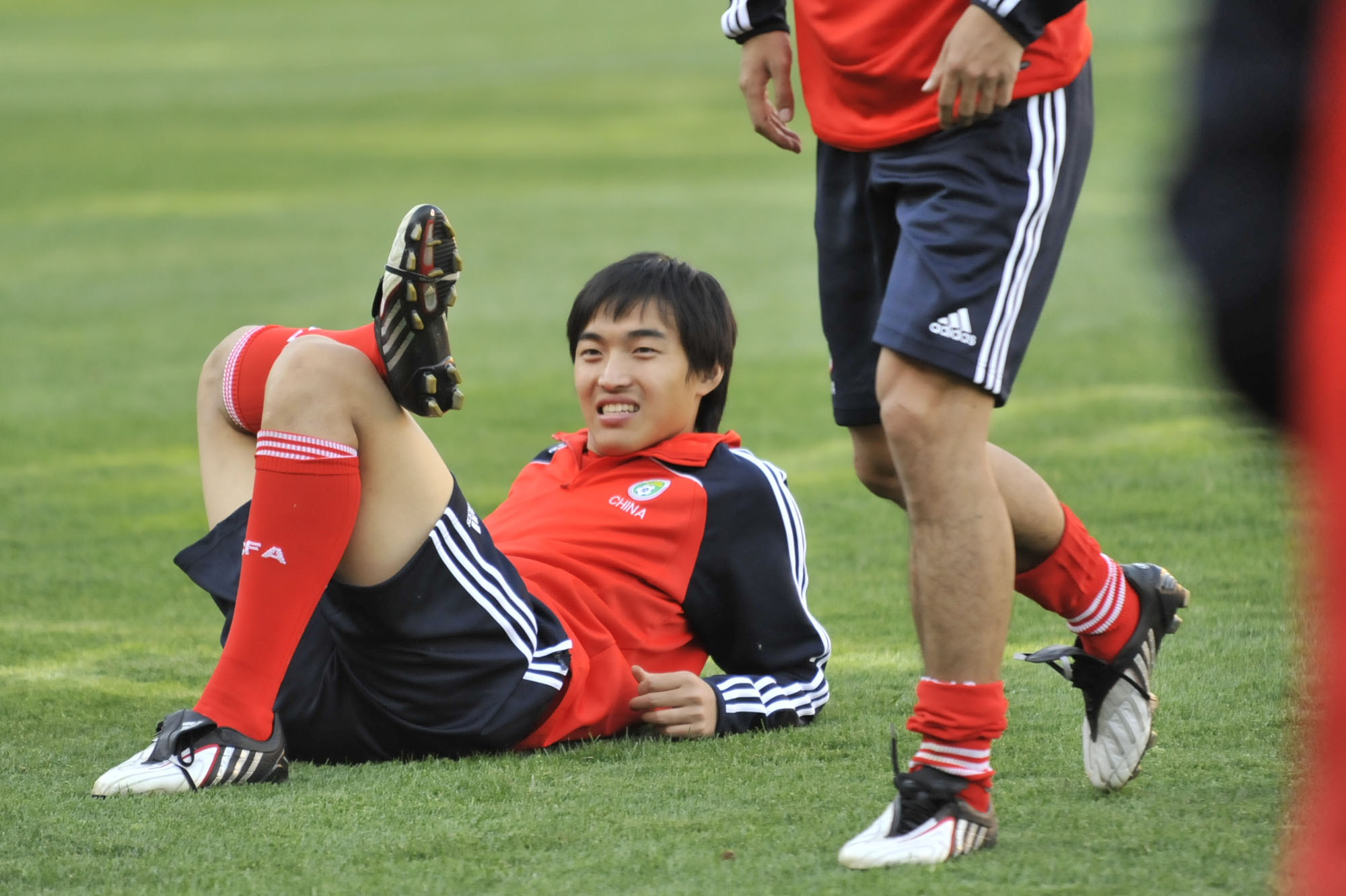 央视回应冯潇霆,冯潇霆公开道歉