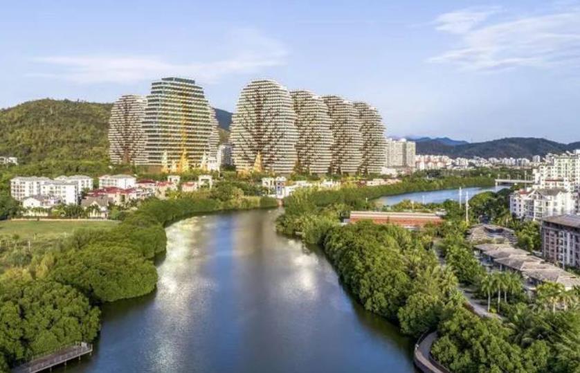 三亚地标建筑美丽之冠,三亚海边标志性建筑