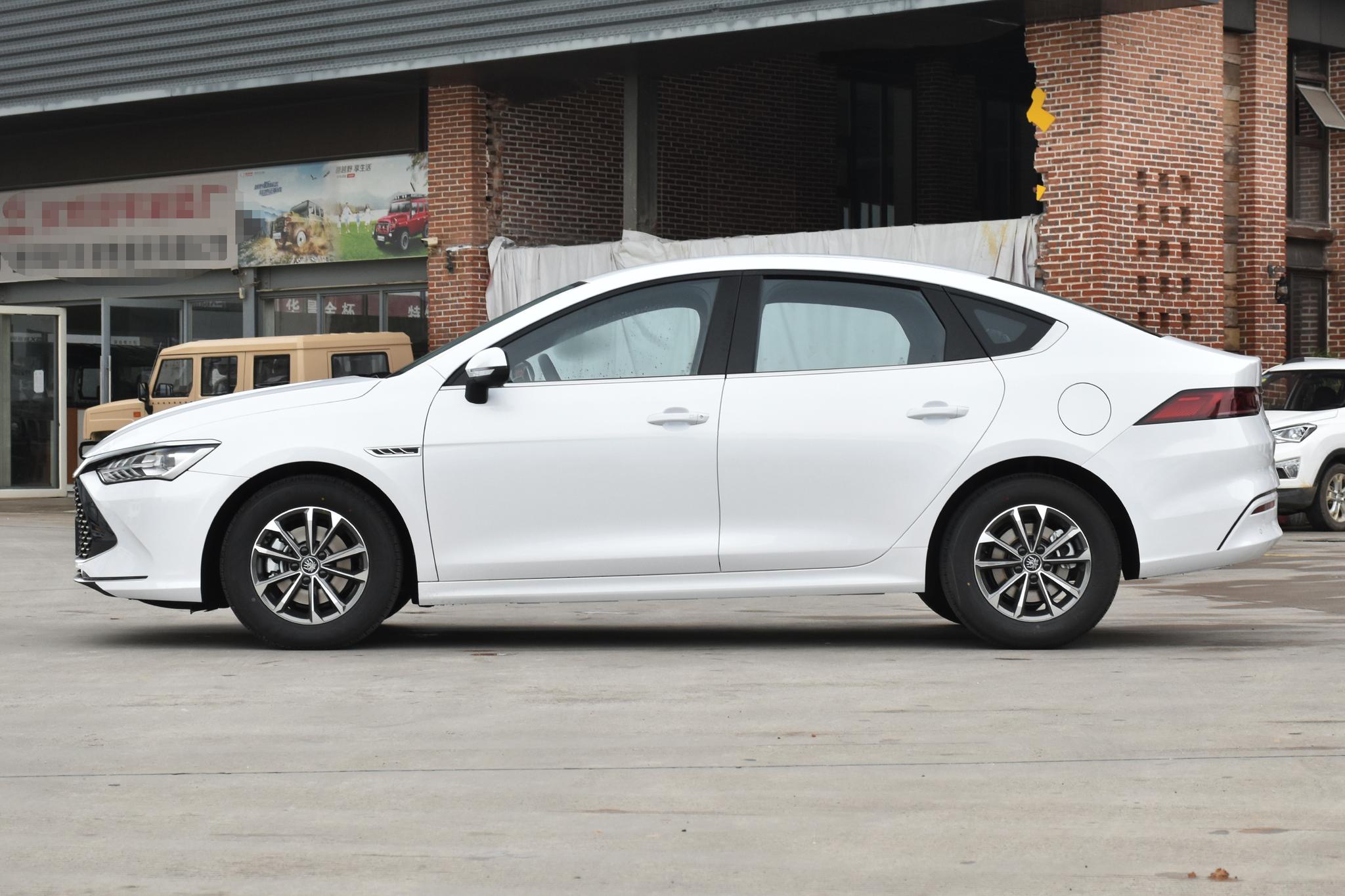 穷人必买的省心4款车国产车,四款车比较经济实用空间大还省油