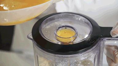 用料理机做蛋糕教程,用蛋糕机做小蛋糕