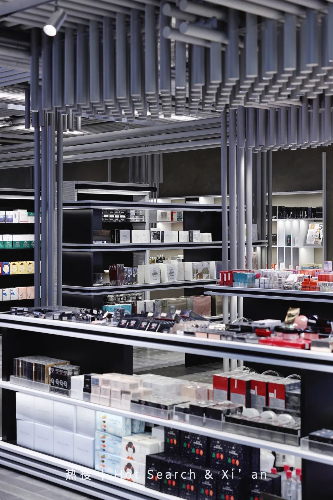 西安新地标！火遍全网的高端美妆店HAYDON黑洞来啦！女明星集合