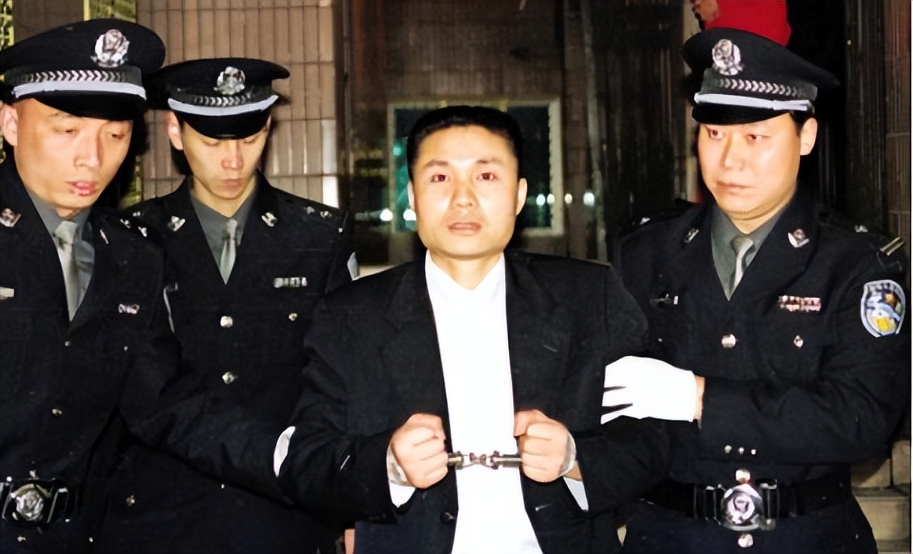 湖南第一悍匪张君案件,十大悍匪张君杀人案