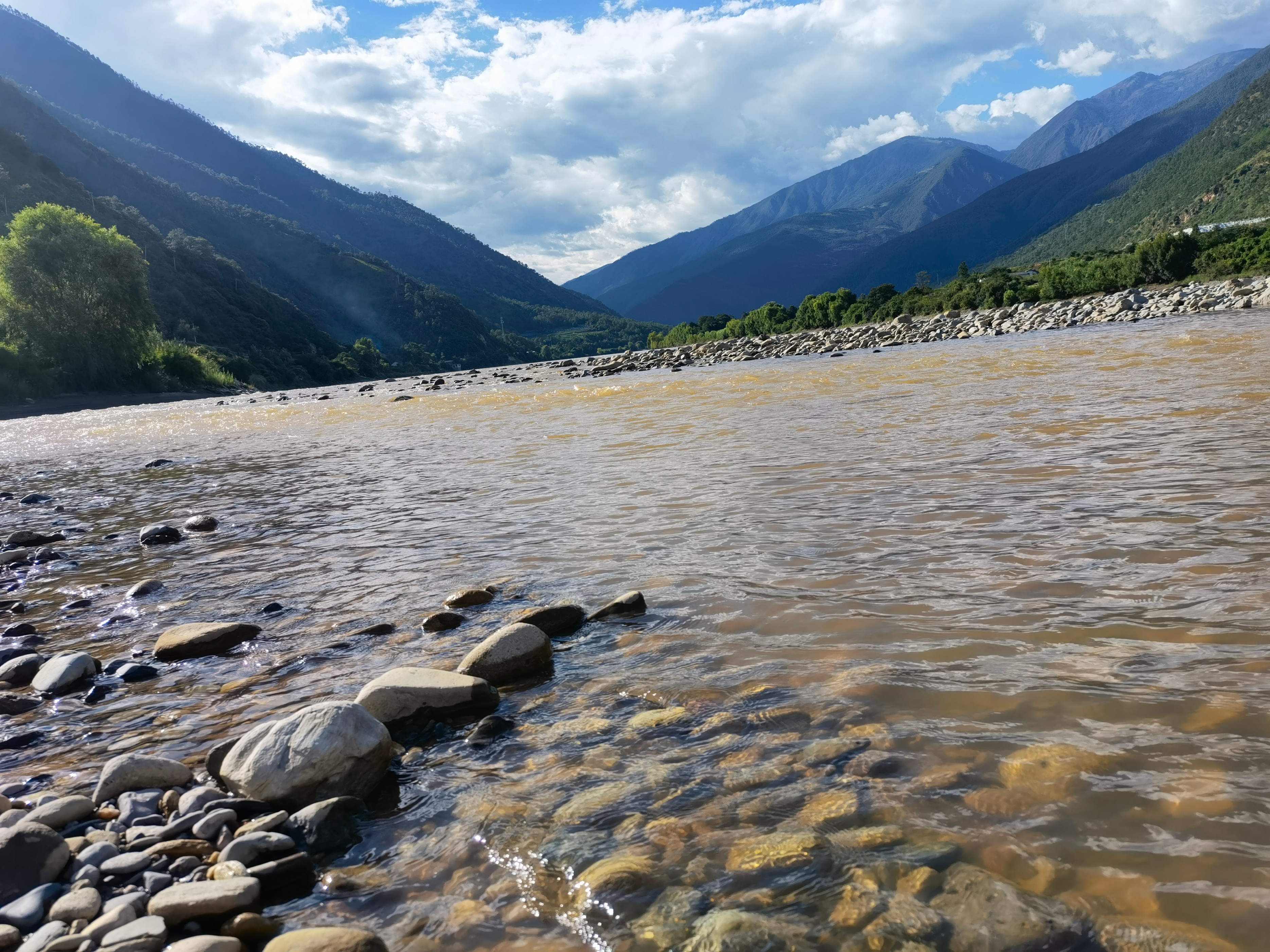回想格拉丹，举杯对饮金沙石