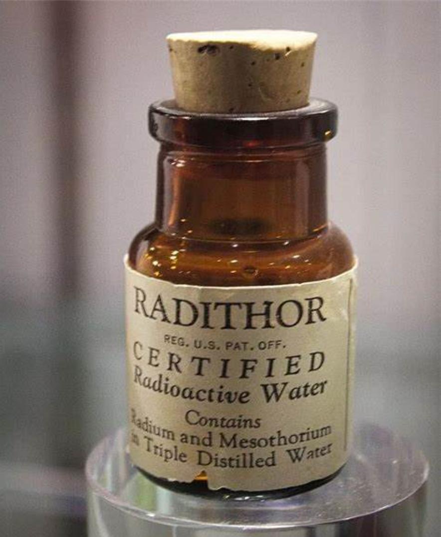 美国男子三年喝下1400瓶核辐射水,1927年喝核辐射水
