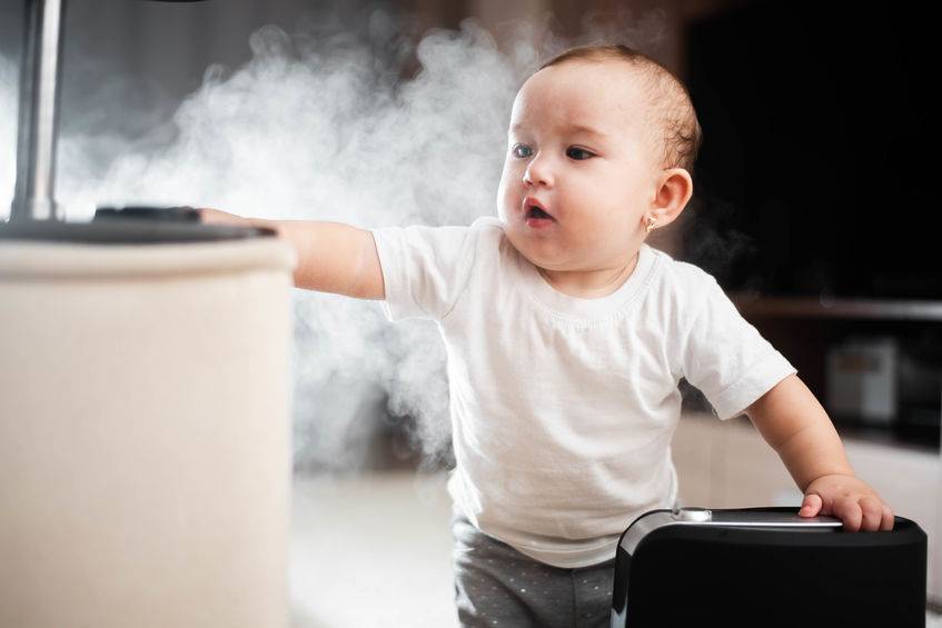 婴儿湿疹预防护理方法操作视频,湿疹反复怎么办教你一招去除