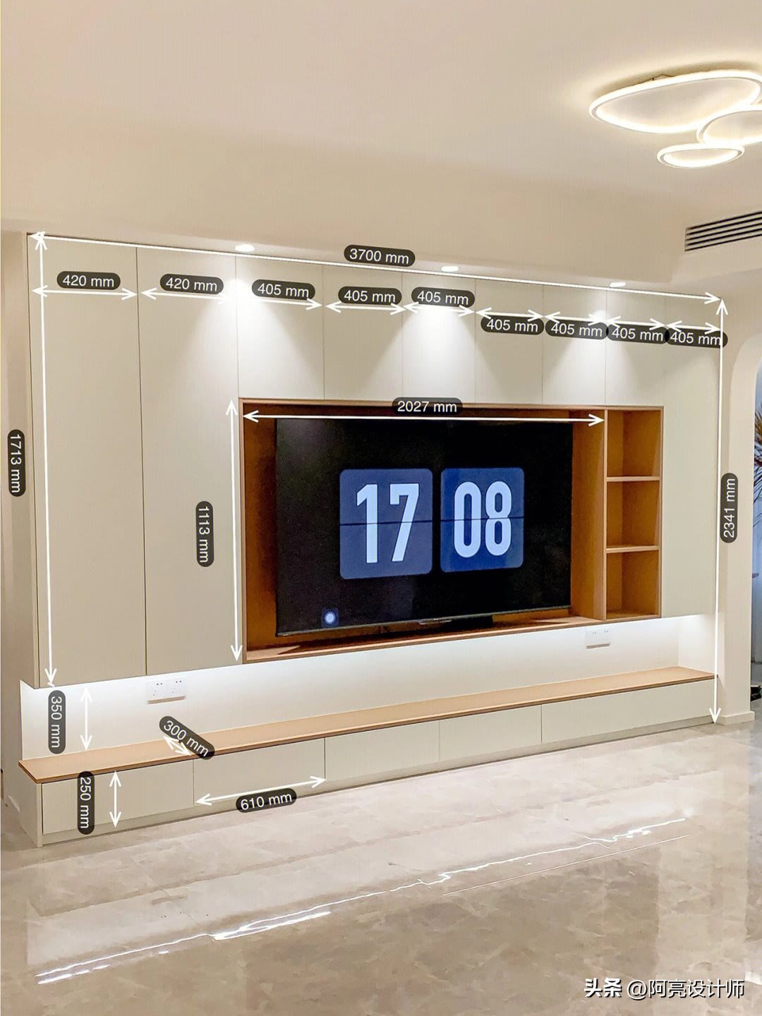 客厅长5.5米悬空电视柜的最佳尺寸,电视柜设计这三种方案更美观实用