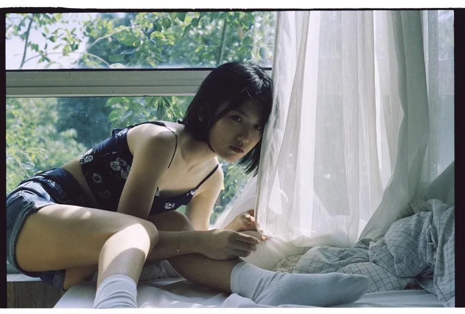 清新女大学生写真,青春活力大学生写真照片