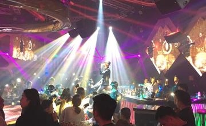 酒吧真实的生活写照,酒吧夜店的生活方式