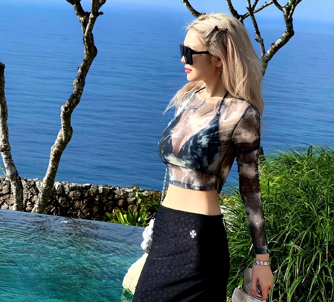 周扬青晒100斤身材,周扬青脸部消肿