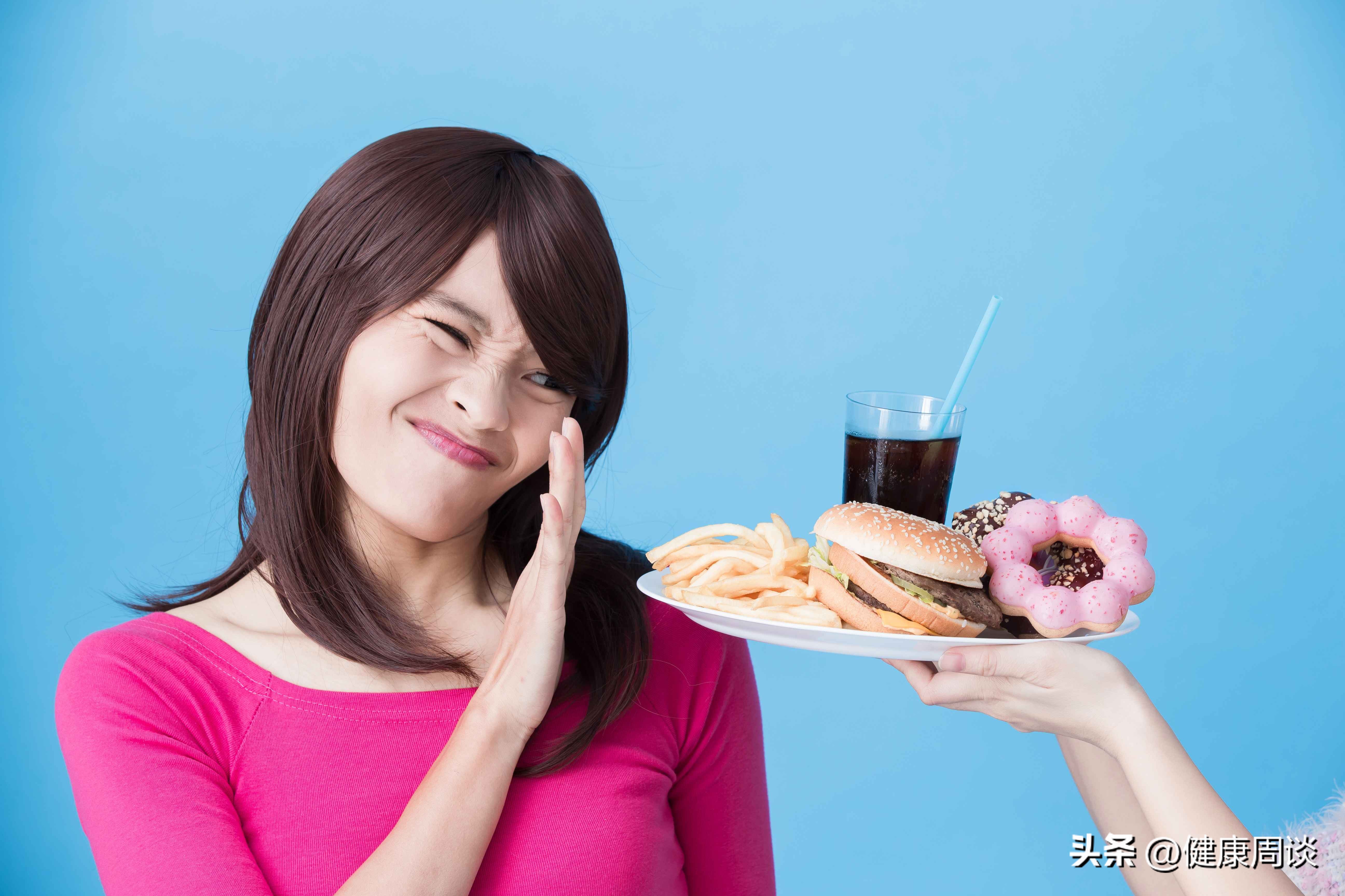 如何判断自己是偏瘦还是标准身材,体重减多少体型才会变化