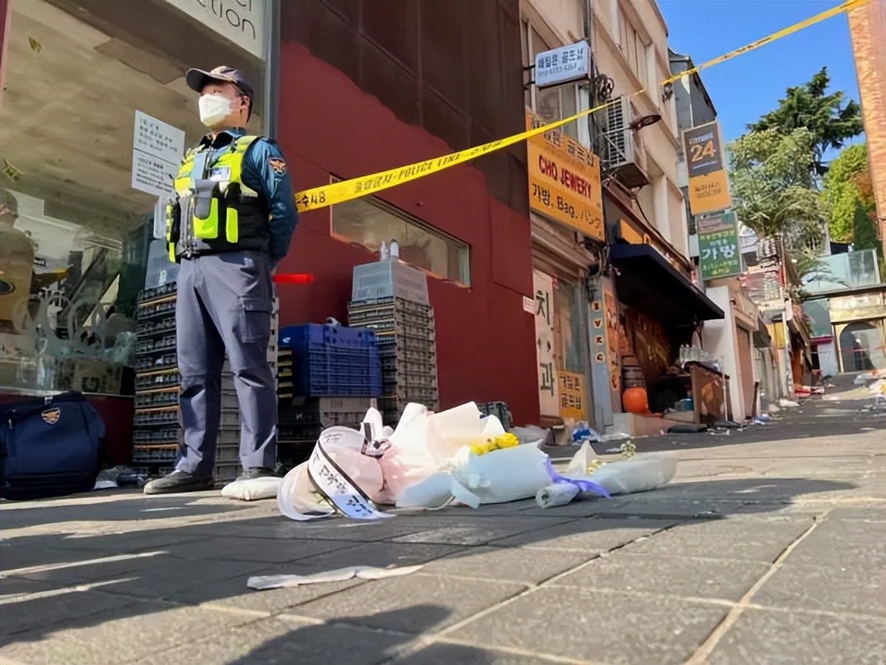 韩国首尔梨泰院*踏事踩**件：150多人死亡，四名中国人遇难