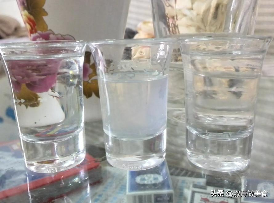 15元一瓶的牛栏山酒是假的吗,15元的牛栏山是勾兑酒吗