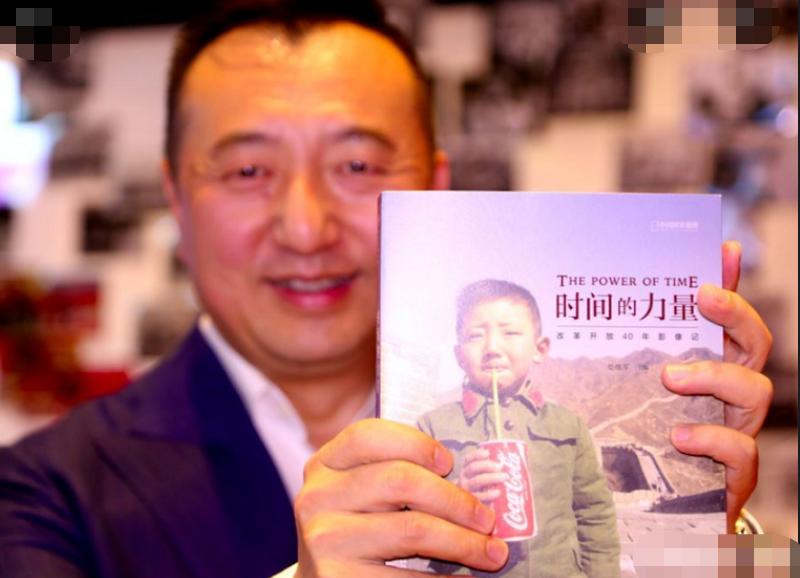 1979长城上喝可乐的小男孩是谁,1979年长城喝可乐男孩图片