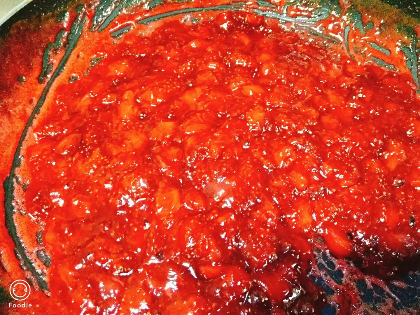 自制草莓酱安全无添加超级好吃,自制草莓酱冰箱放一年还能吃吗