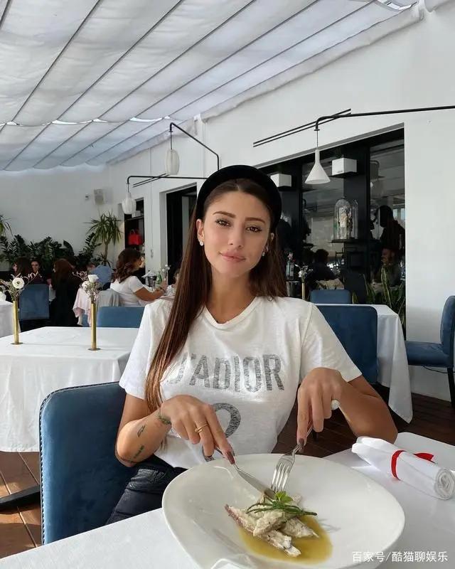 意大利的那些女网红，看看是不是比你知道的女星也不差？