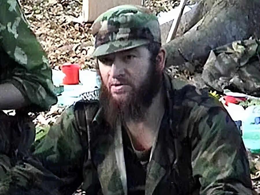 普京当年怎么征服车臣,普京当年是如何征服车臣的