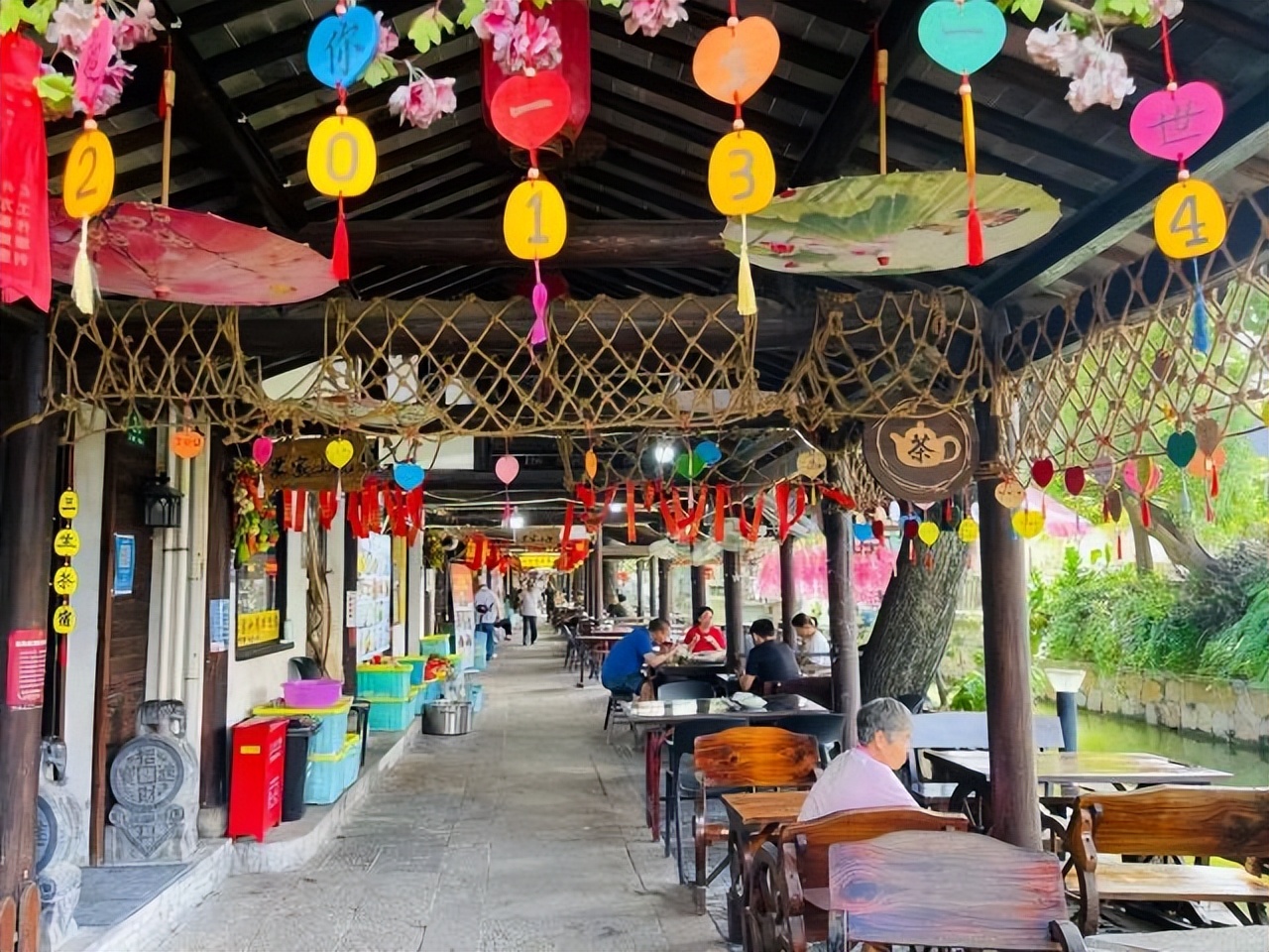 十一长假旅游景点推荐上海,上海一日游必去景点朱家角古镇