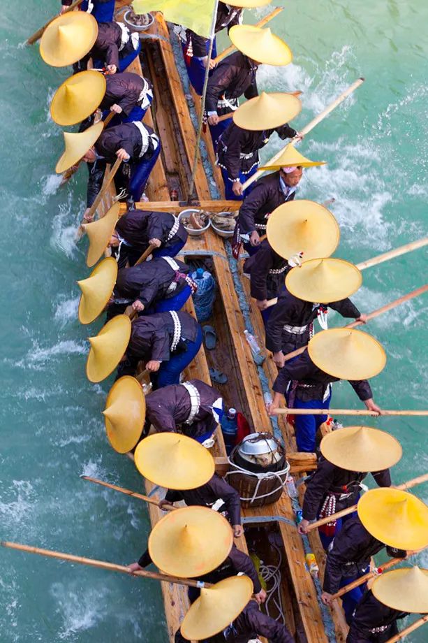 怎样才能了解中国真正的历史,怎么从头到尾了解中国的所有历史