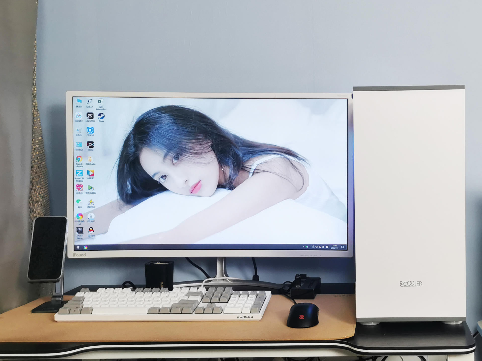 桌面空间太小怎么改造,台式机机箱越来越小