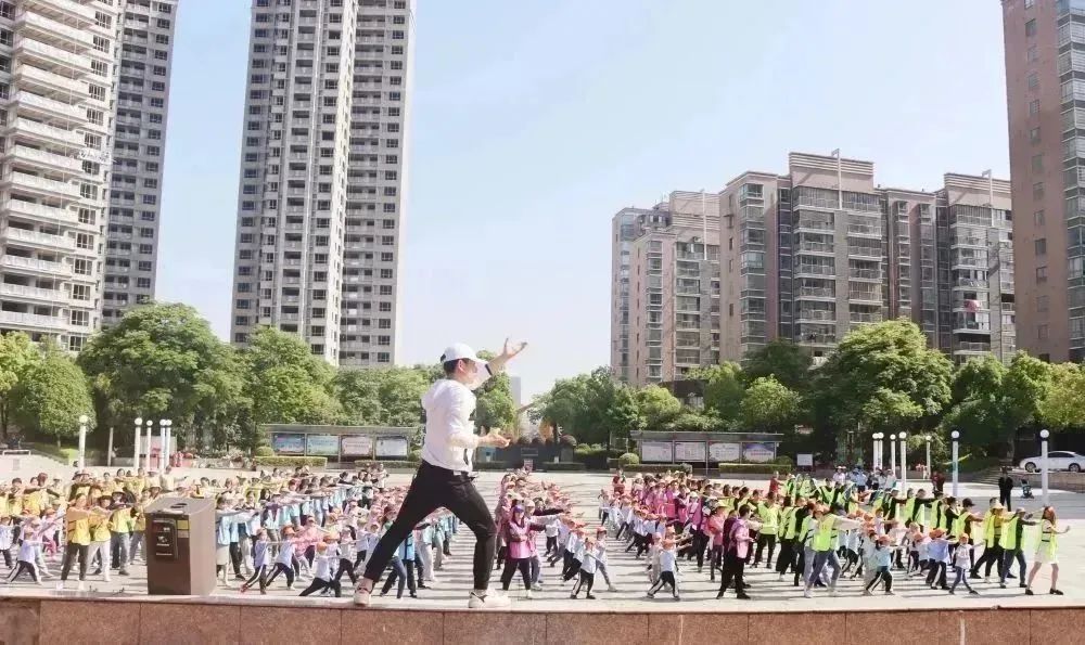 澧县桃小锦绣幼儿园招生简章,英才幼儿园招生简章