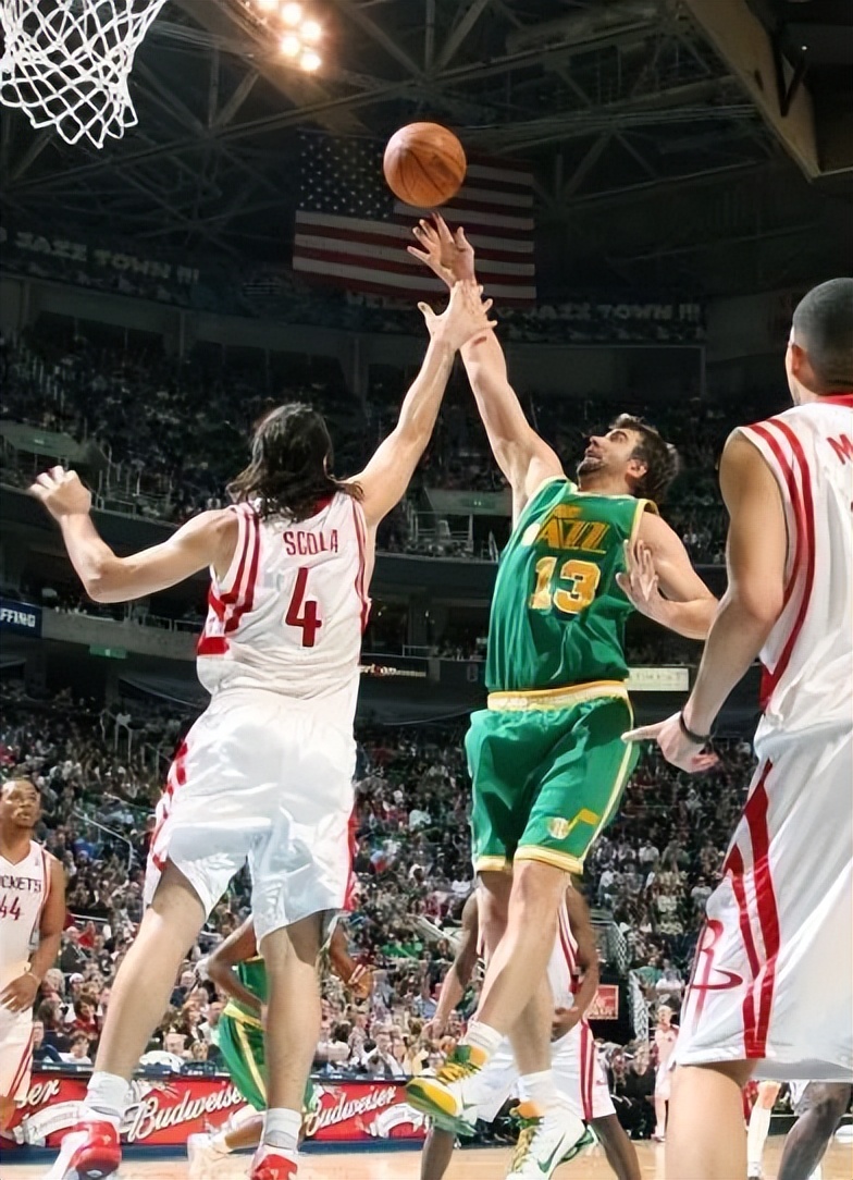 狗中哈士奇，国中土耳其，超时空中锋，今成土耳其国民骄傲