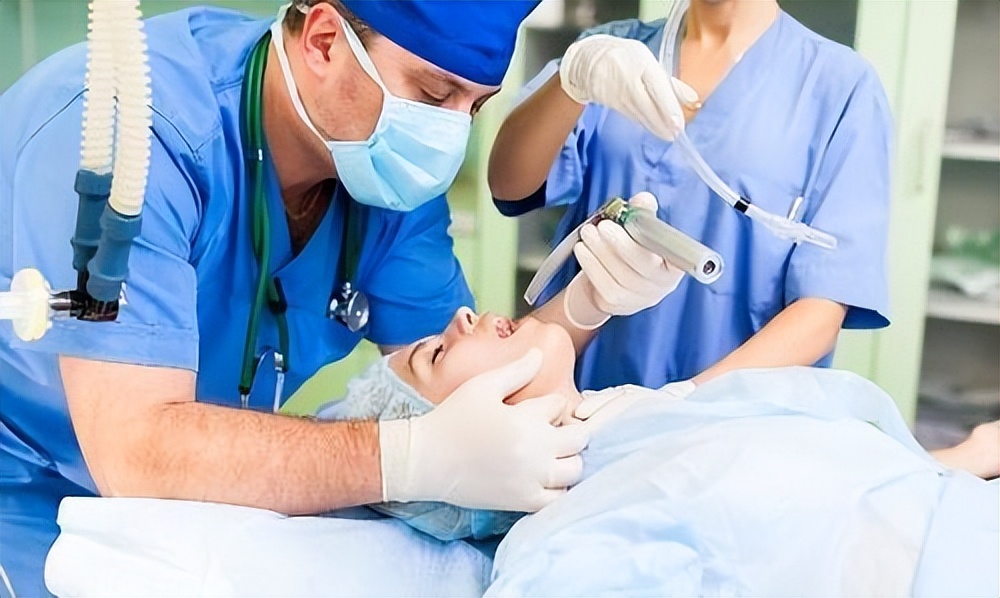 全身麻醉后的副作用会伴随终身吗,麻醉觉醒会造成什么后遗症