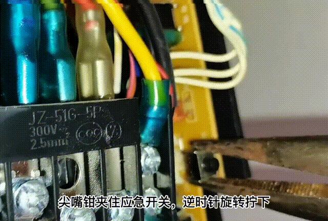 怎么实现空调每天定时自动开关机,空调自动关机不自动开机