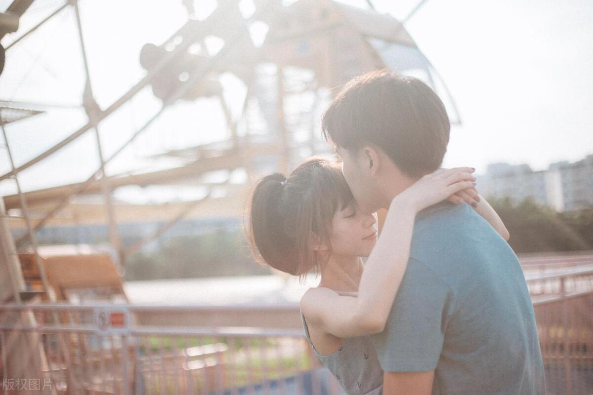 夫妻双方要正视婚姻出现问题,婚姻中老婆脚踏两只船的表现