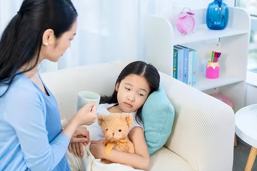 孩子过度肥胖早熟,8岁早熟的女生怎么办