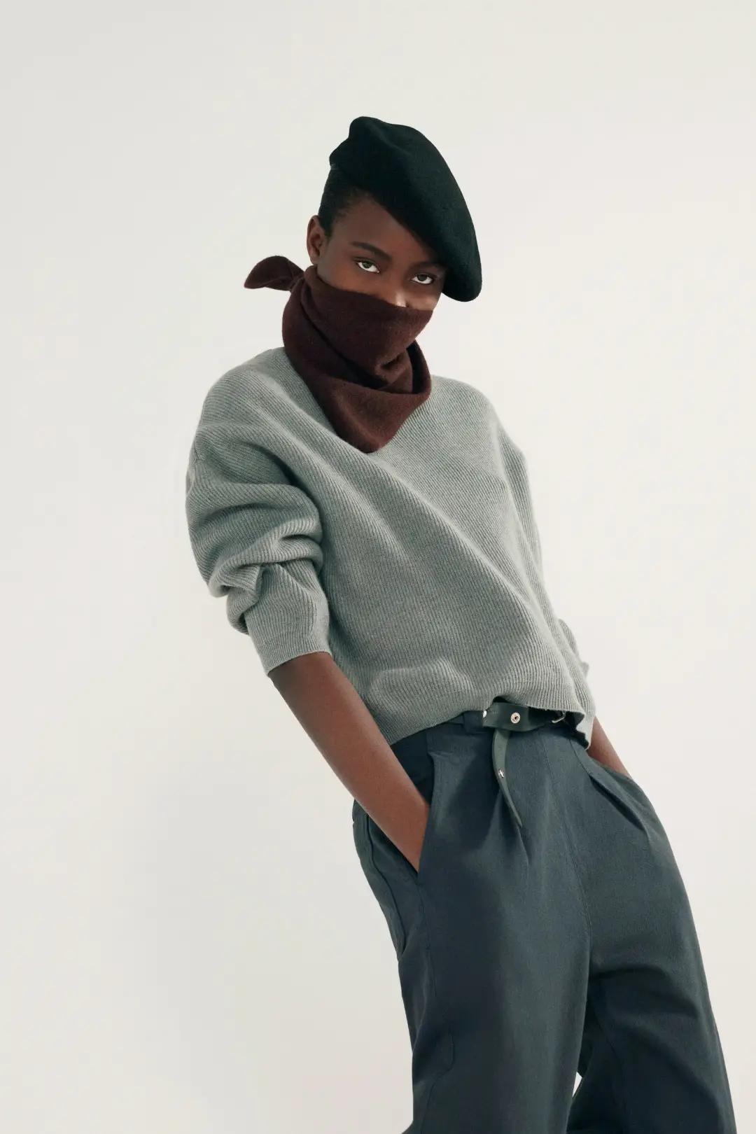 没想到!这3款“奶奶款毛衣”让姑娘们这么上头