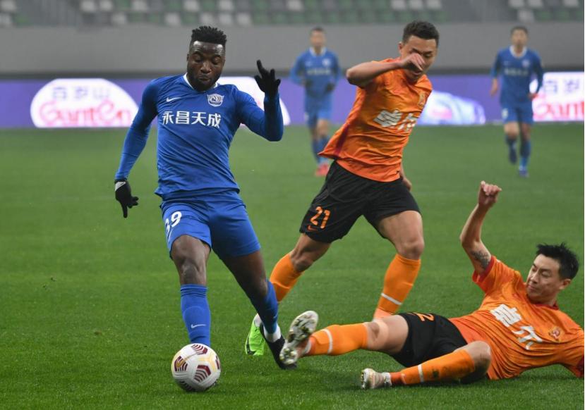 中超积分榜广州城,中超海港队胜广州城