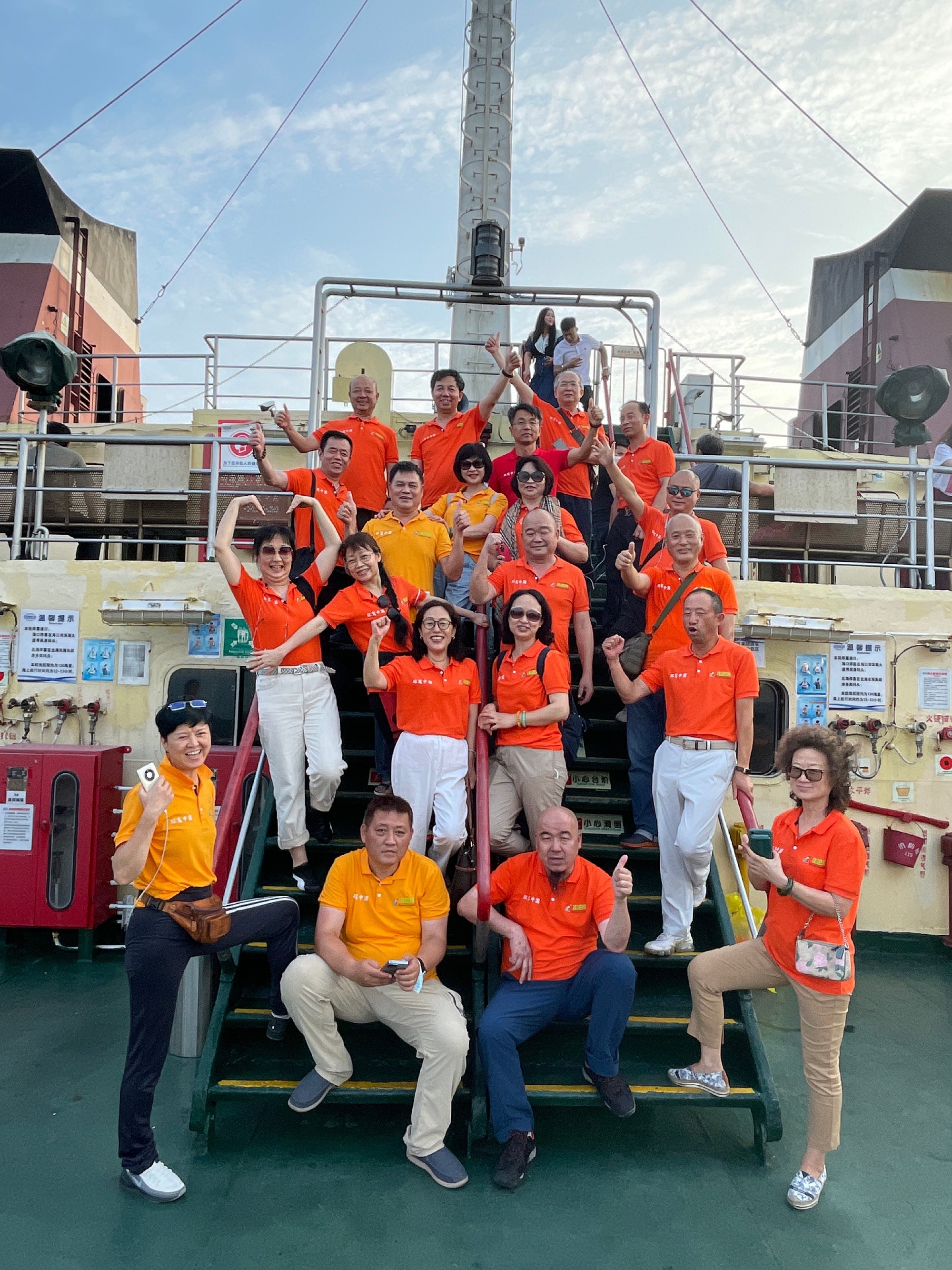 23辆车，64人，50天，17500公里，一辈子仅一次地环驾中国梦之旅